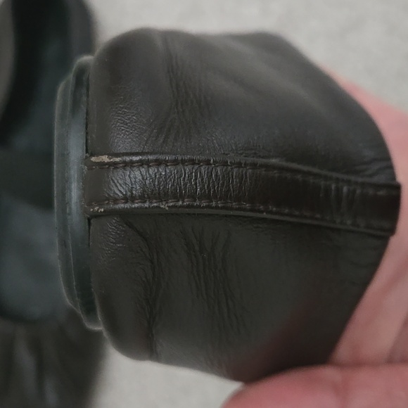 Massimo Dutti Black Leather Flats - Picture 8 of 9